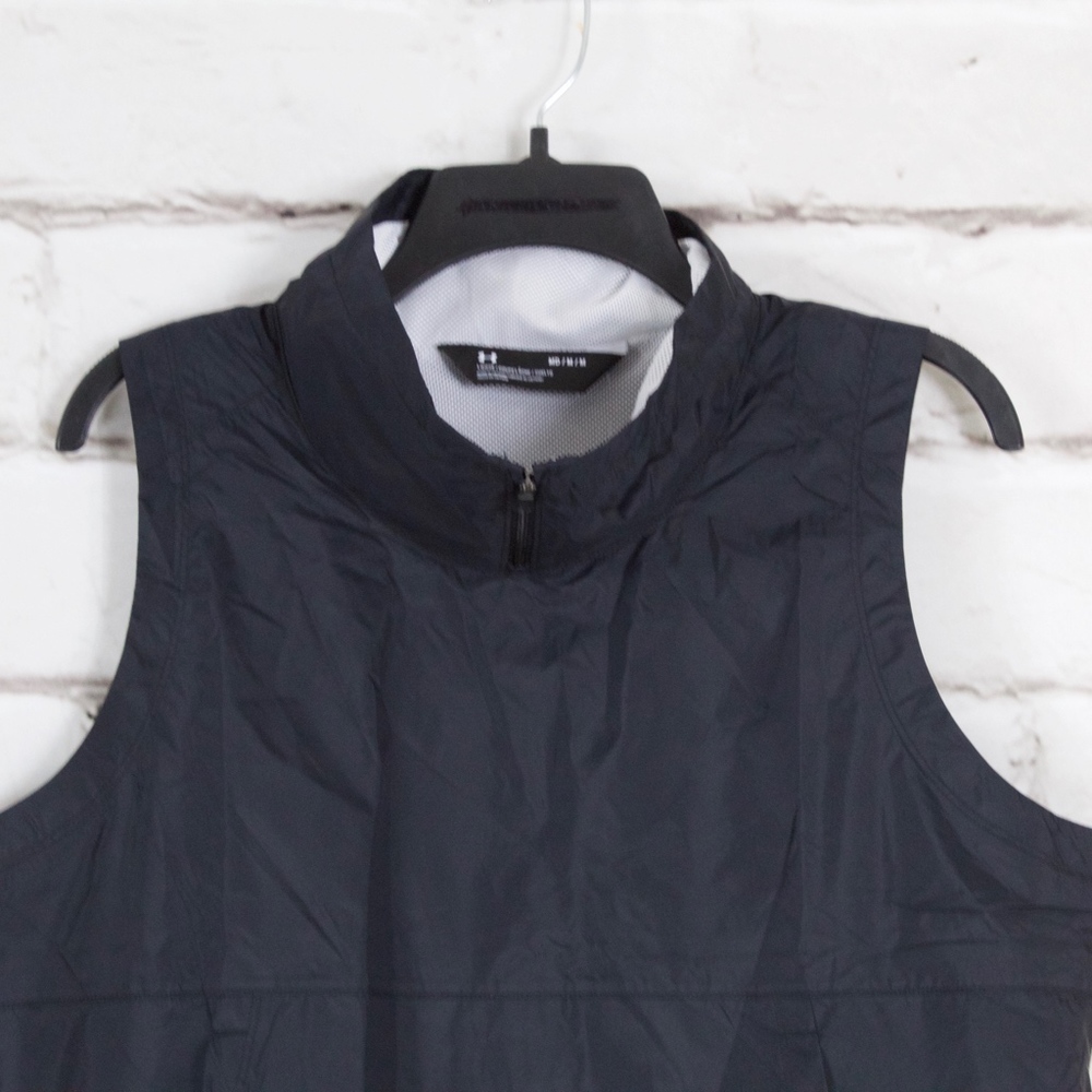 NEW Under Armour Black Lightweight Vest - Picture 2 of 8